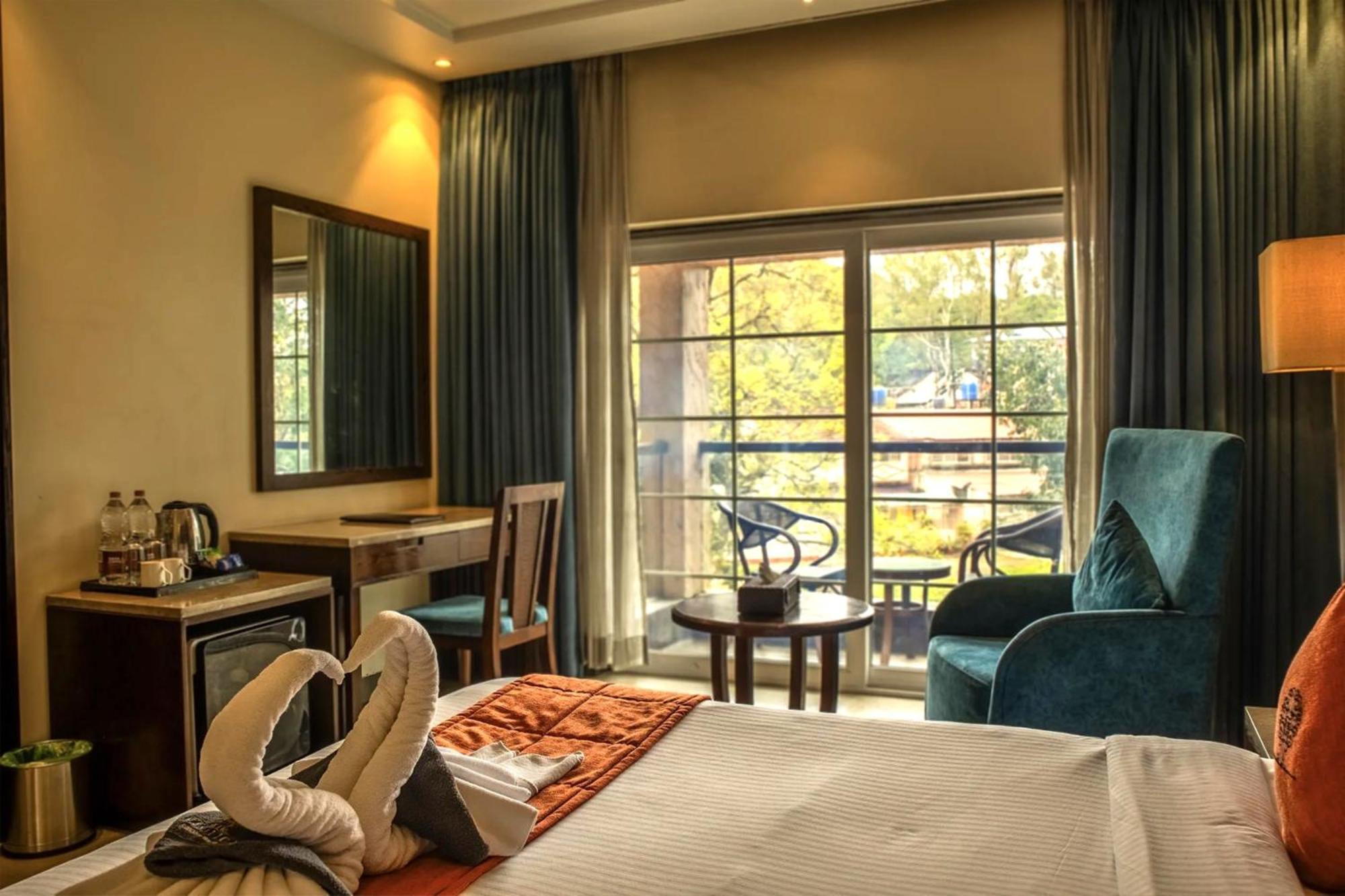Basilica Resort - Where Luxury Redefines 马哈巴莱斯赫瓦尔 外观 照片